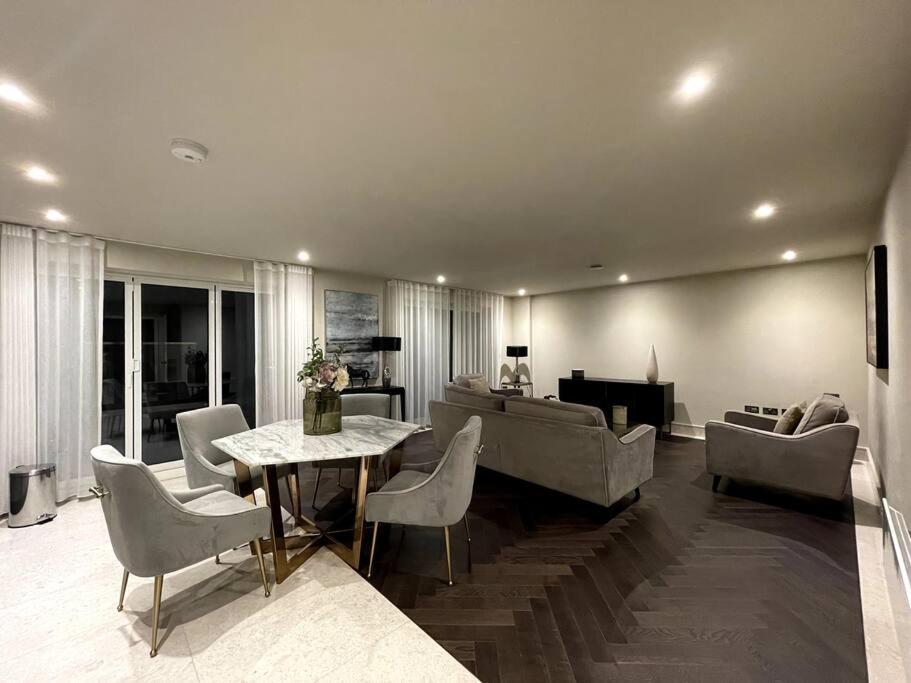 2Br Urban Vista Retreat Chcl F7 Apartamento Chigwell Exterior foto