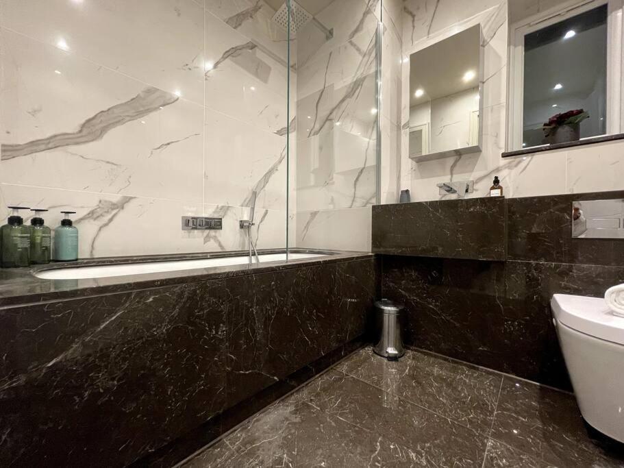 2Br Urban Vista Retreat Chcl F7 Apartamento Chigwell Exterior foto
